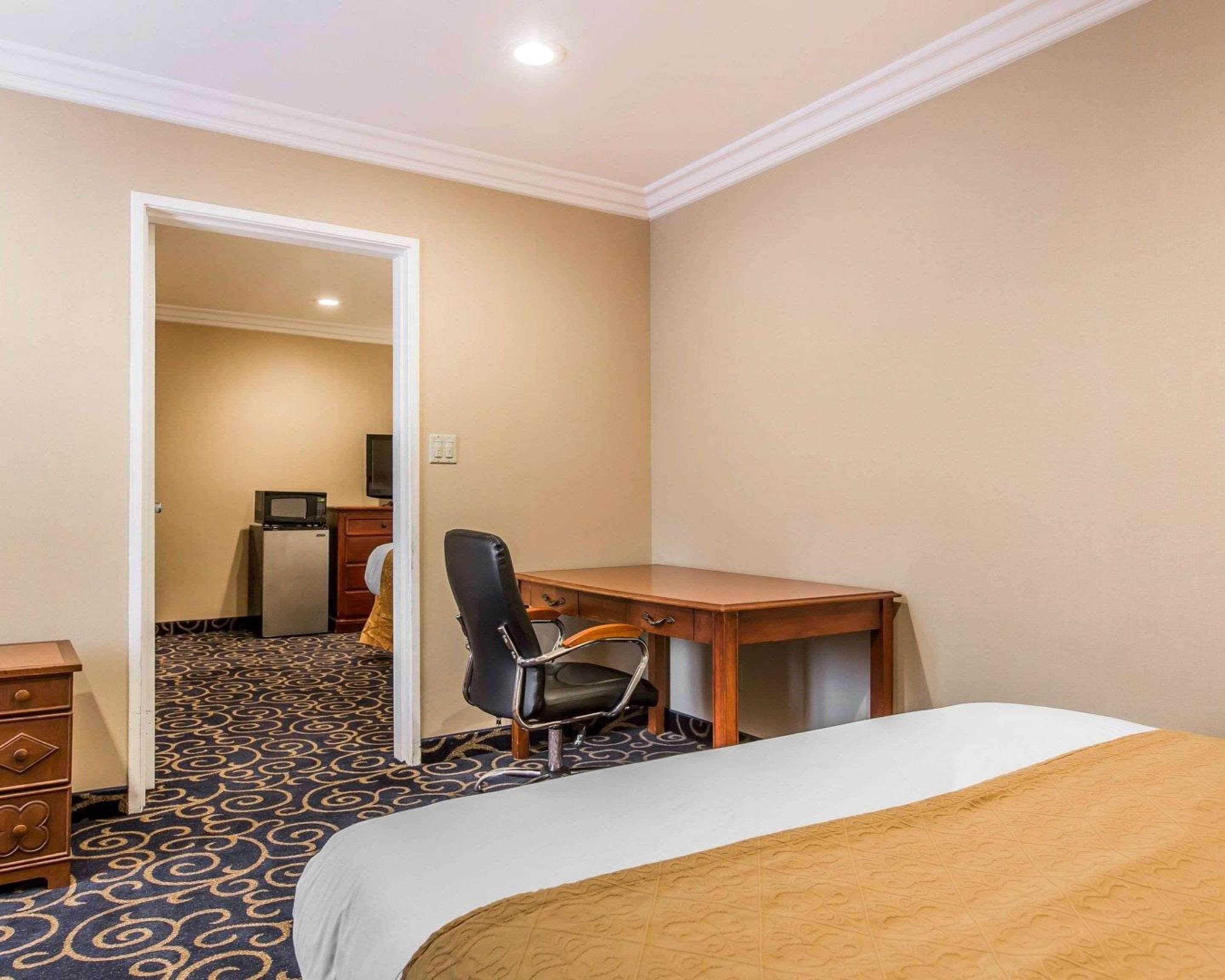 Quality Inn Long Beach - Signal Hill Extérieur photo