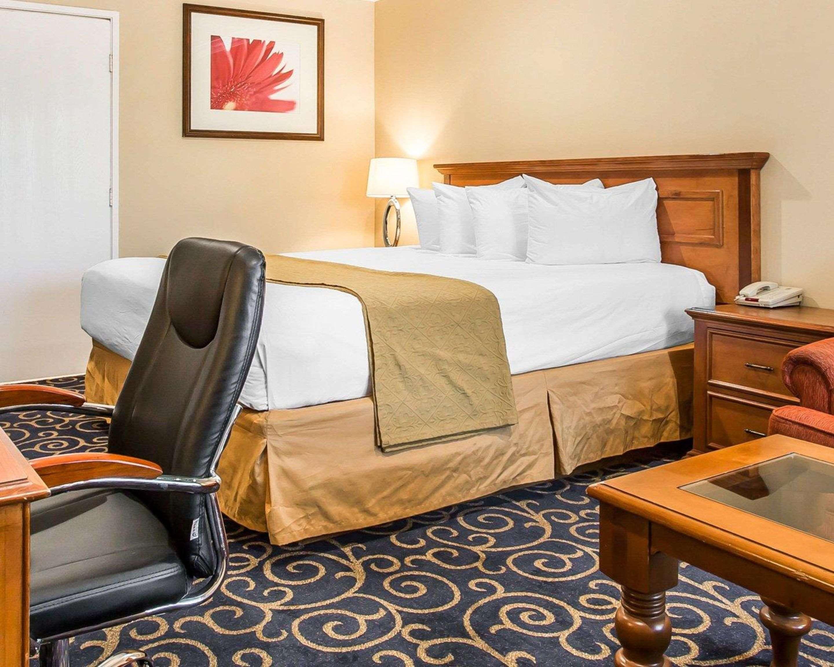 Quality Inn Long Beach - Signal Hill Extérieur photo