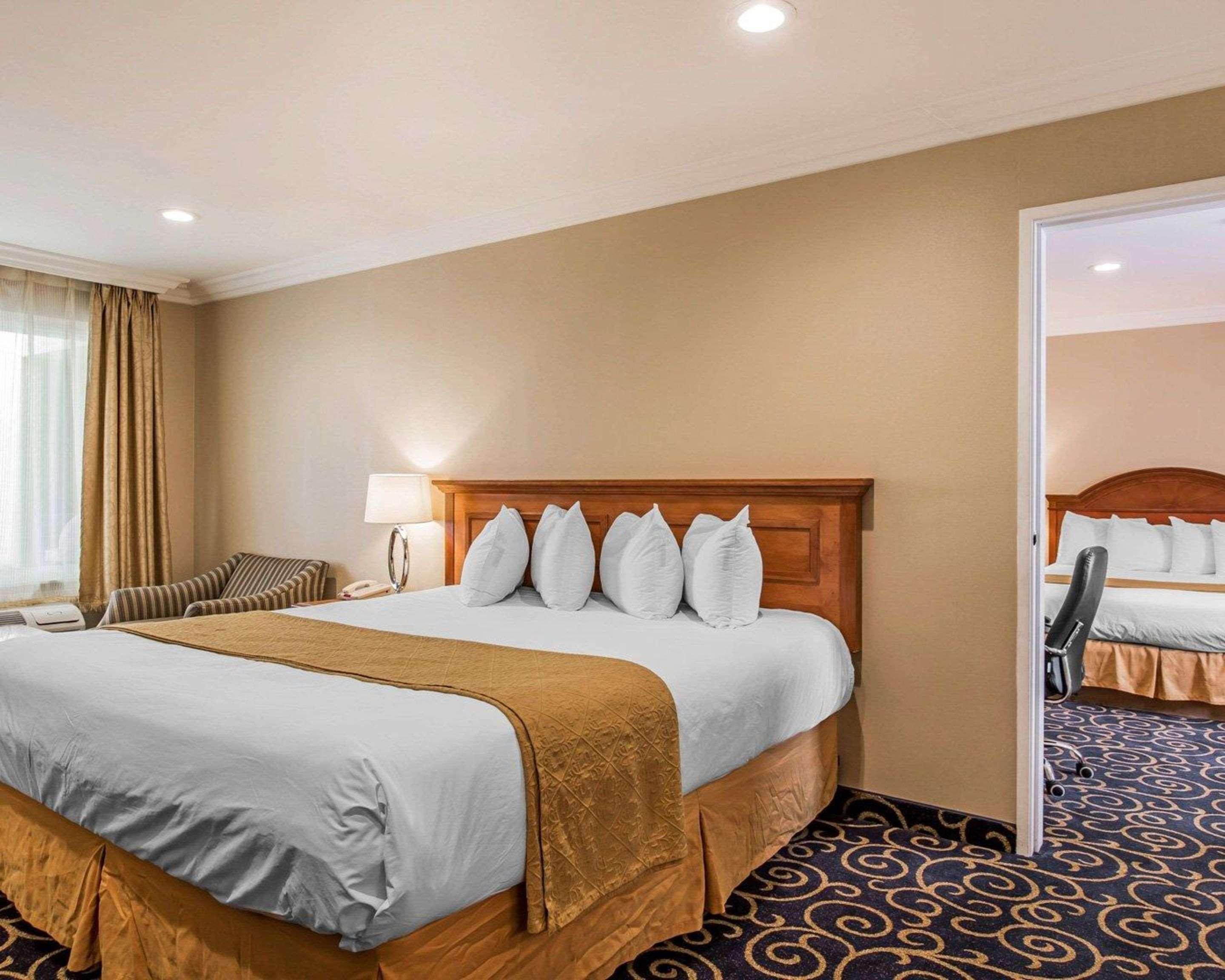 Quality Inn Long Beach - Signal Hill Extérieur photo