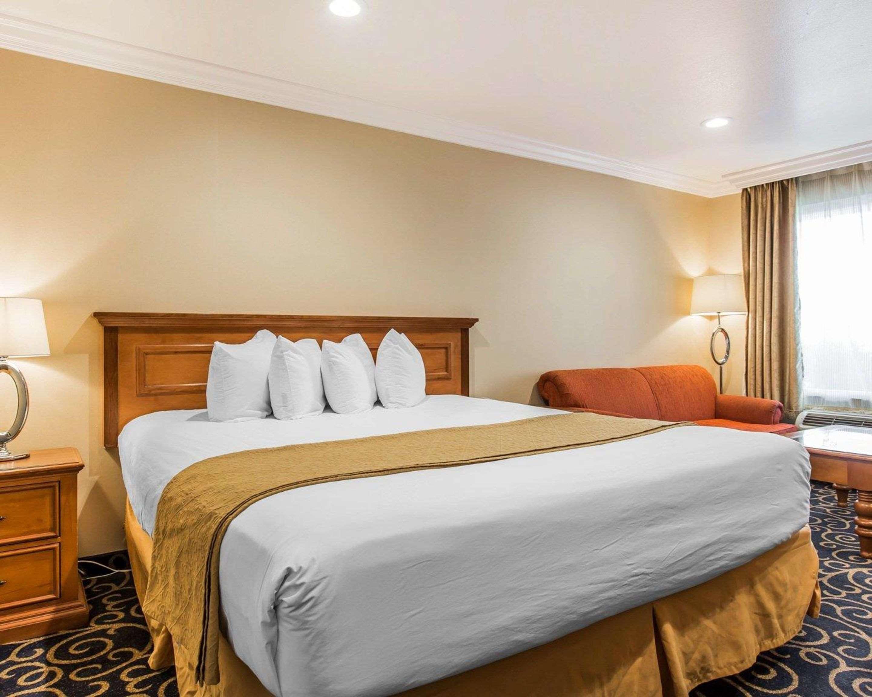 Quality Inn Long Beach - Signal Hill Extérieur photo
