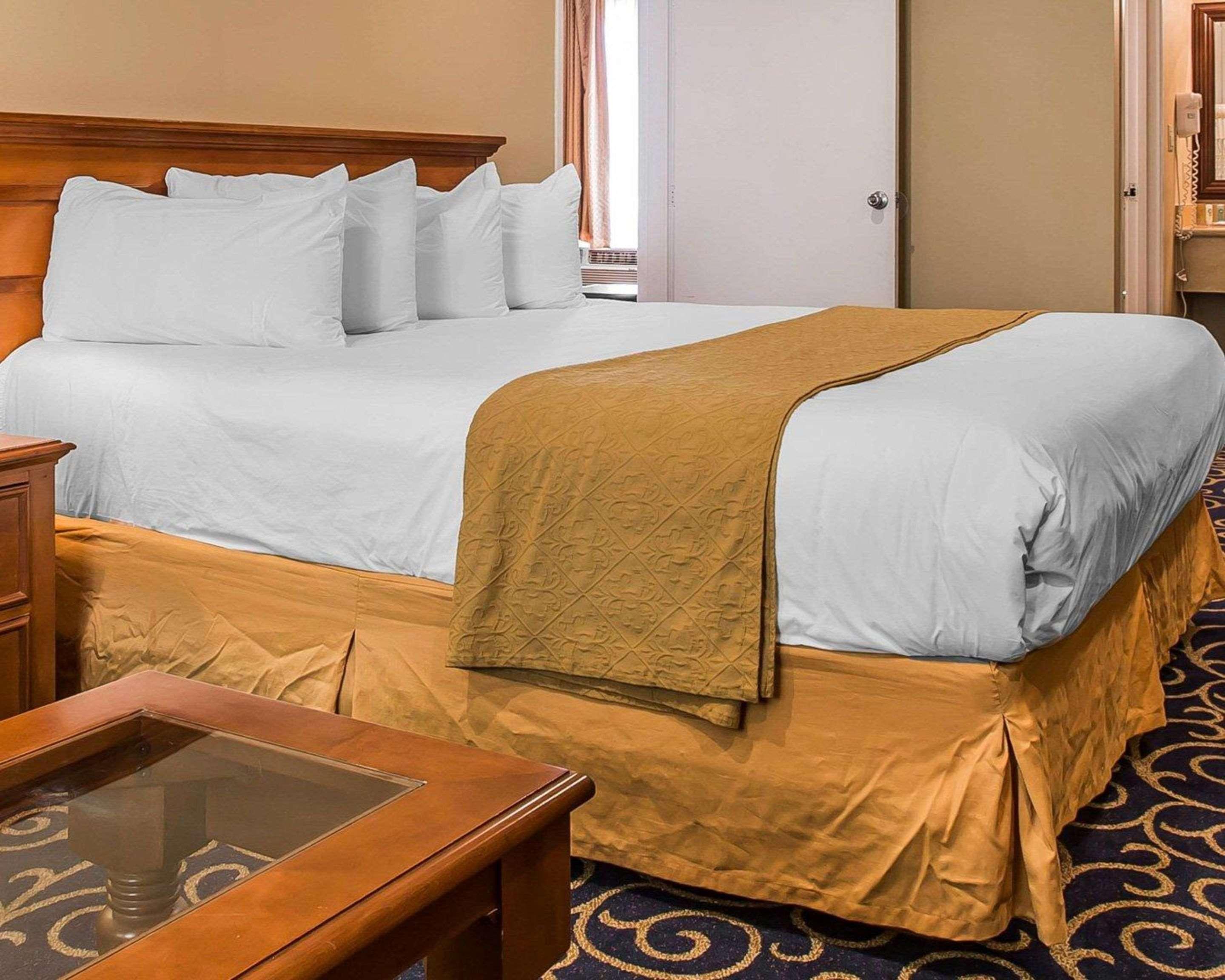 Quality Inn Long Beach - Signal Hill Extérieur photo