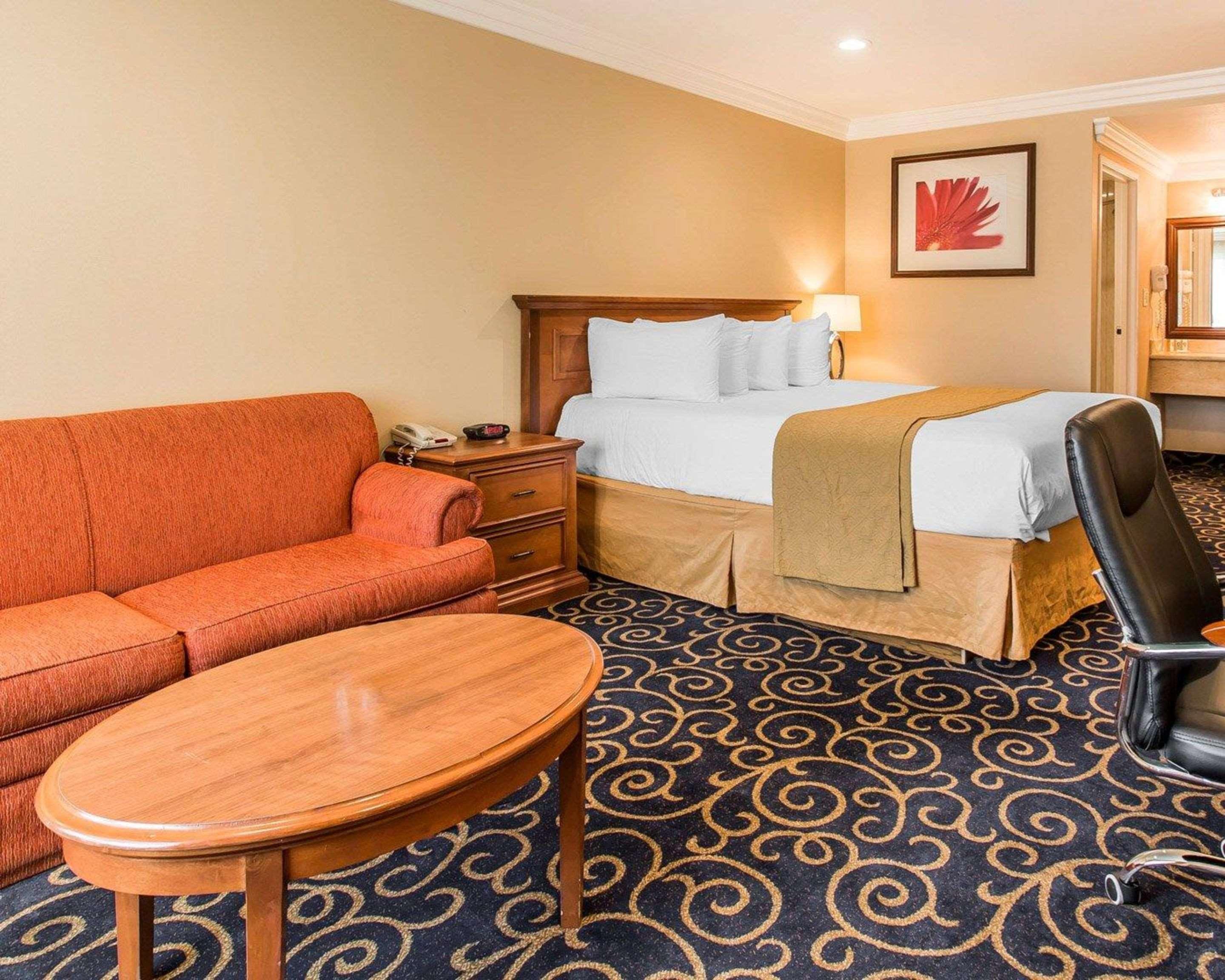 Quality Inn Long Beach - Signal Hill Extérieur photo