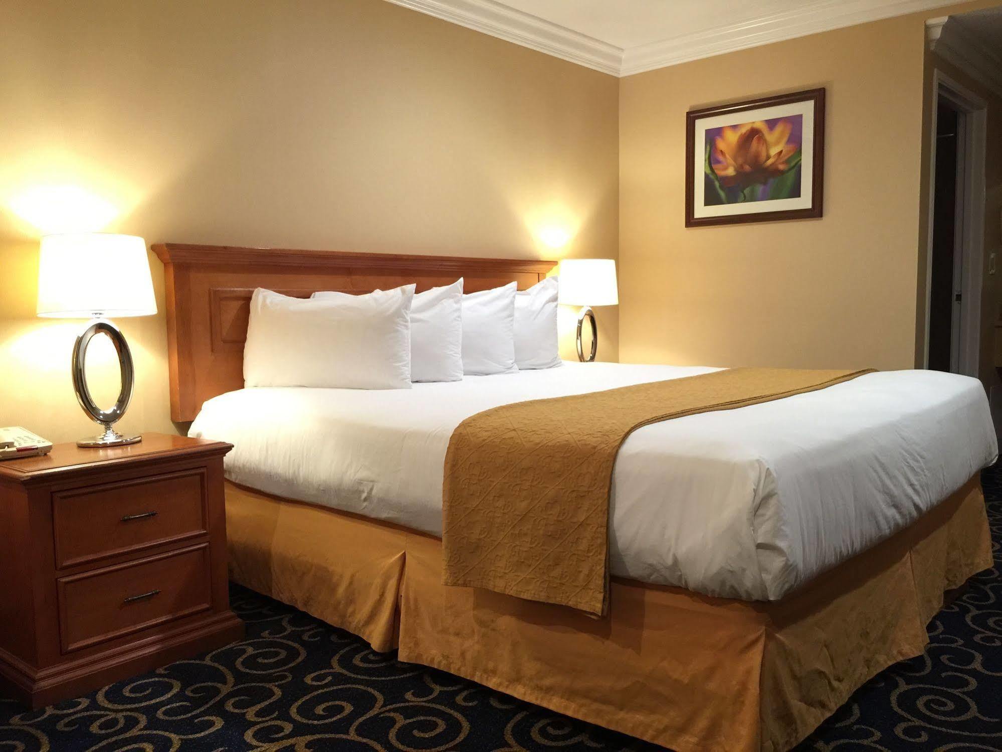 Quality Inn Long Beach - Signal Hill Extérieur photo